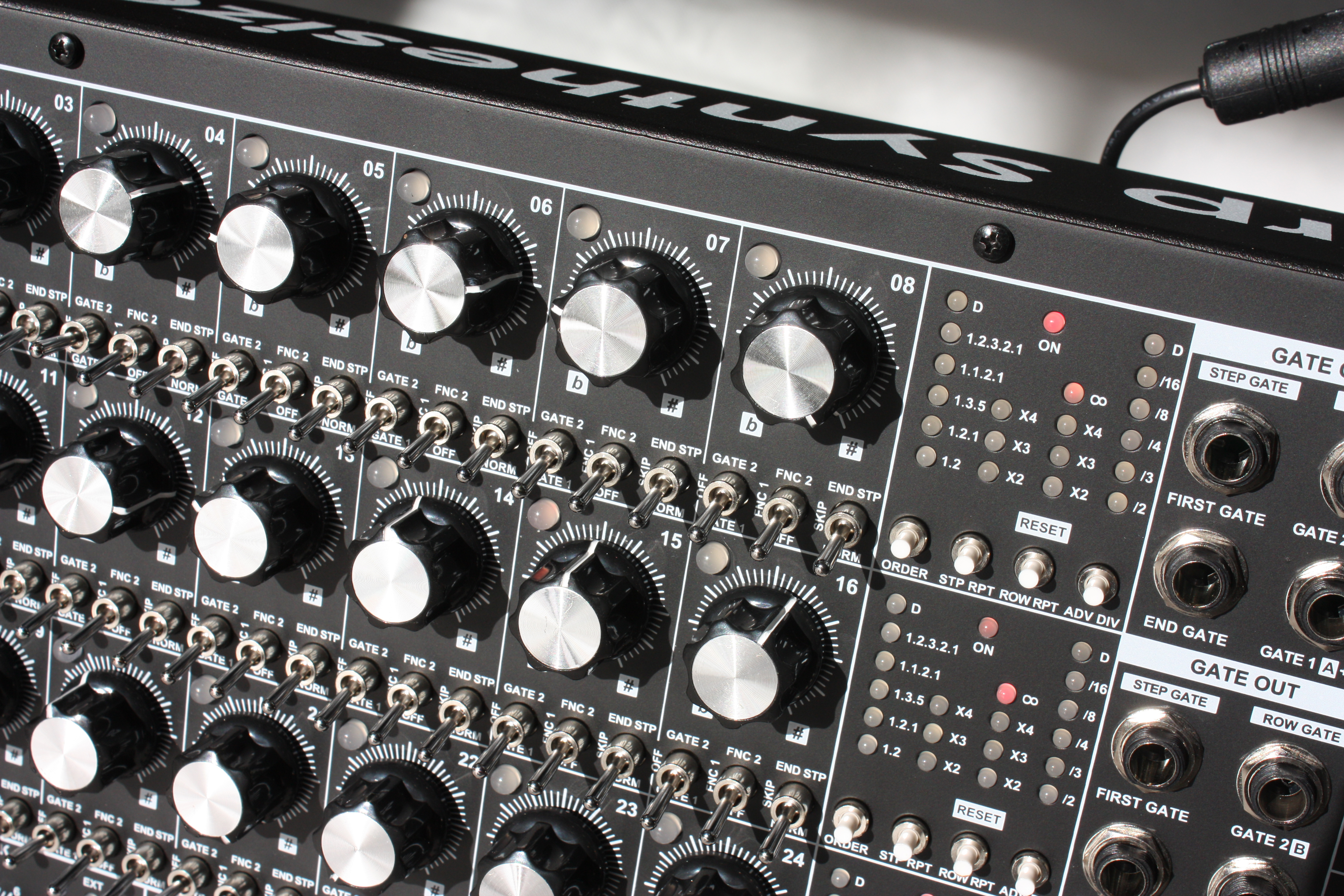 Grp Synthesizer R24